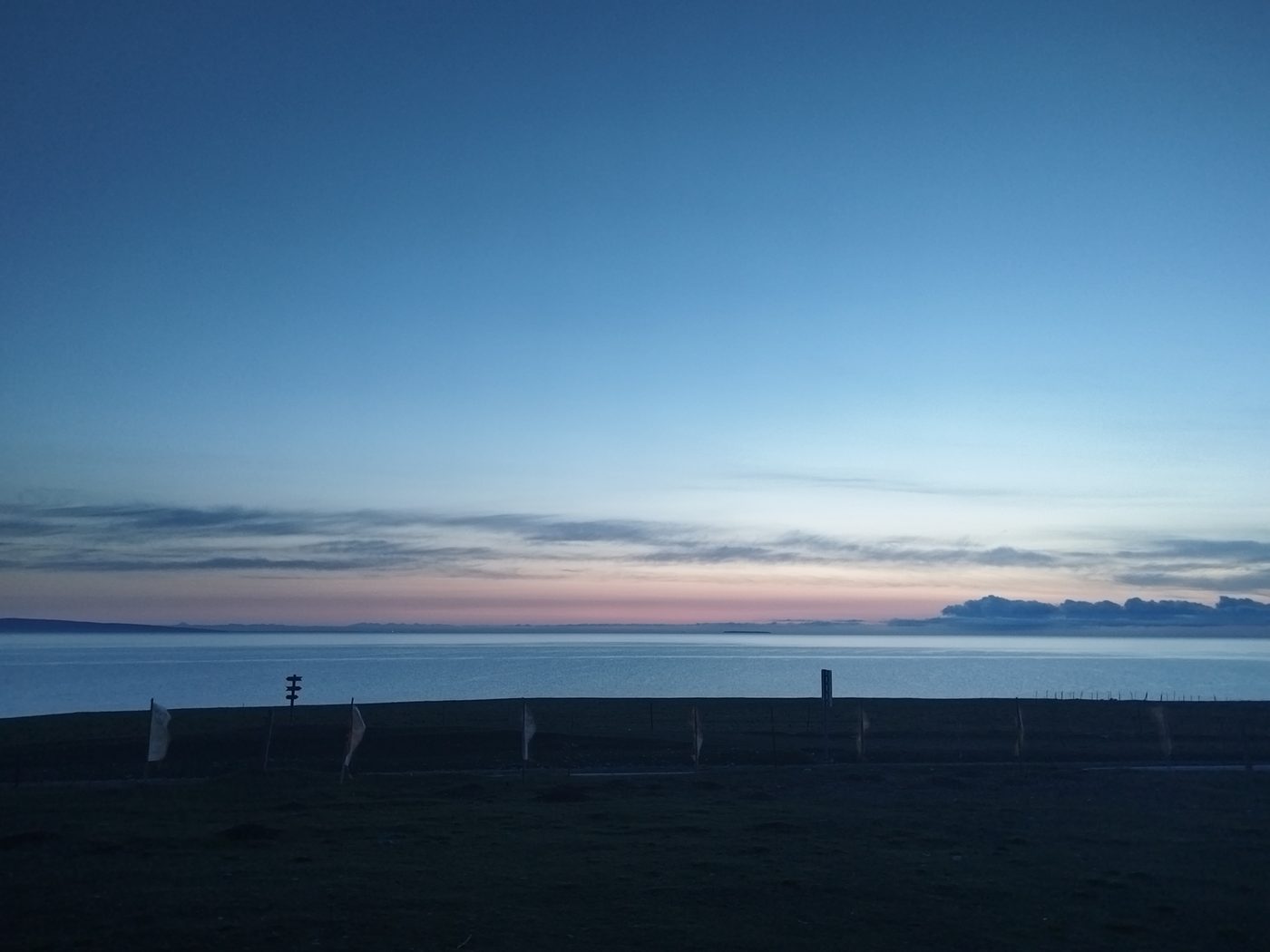 湖上暮色